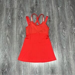 Lululemon Tank Top Women’s 4 Happy Strappy in Alarm